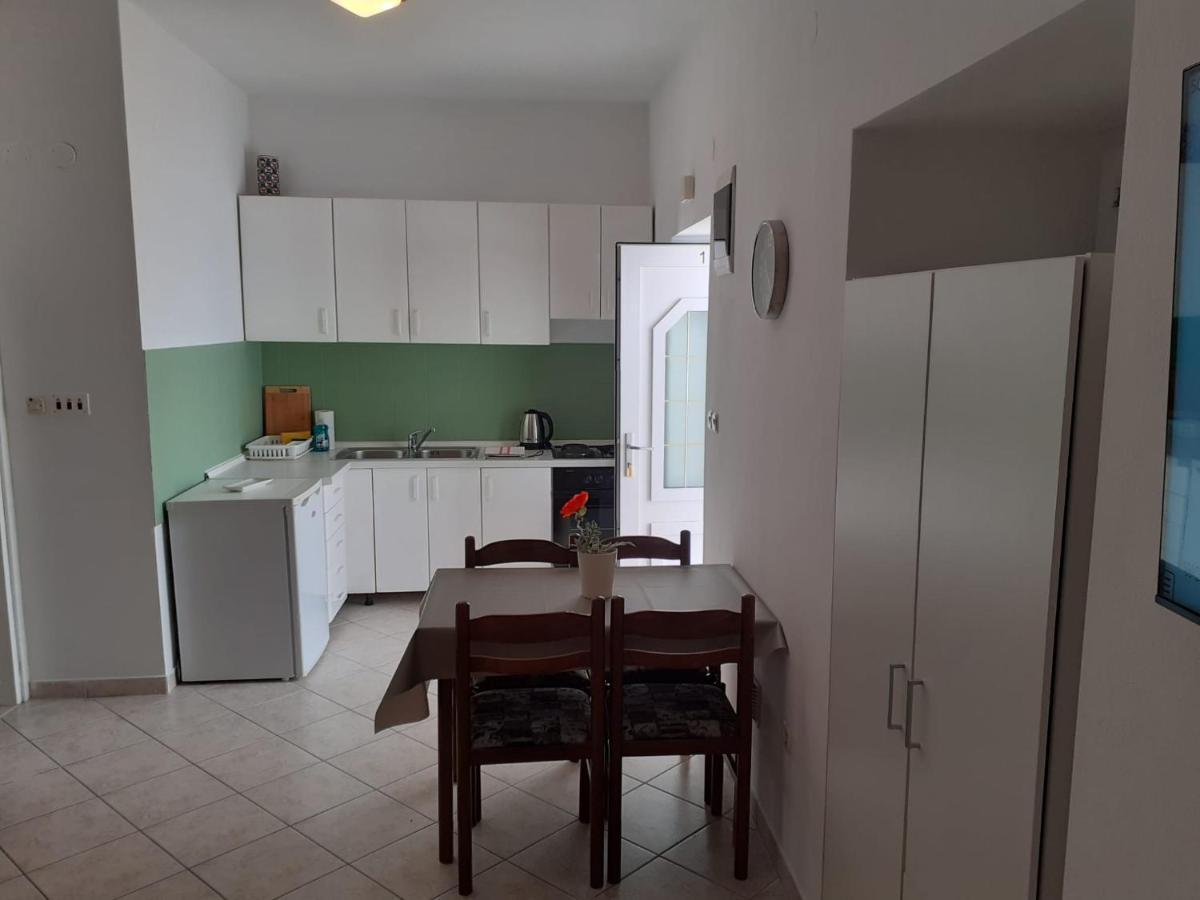 Apartments Vinea Baška Voda Dış mekan fotoğraf