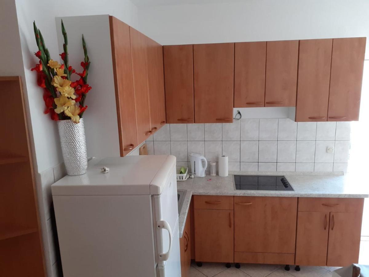 Apartments Vinea Baška Voda Dış mekan fotoğraf